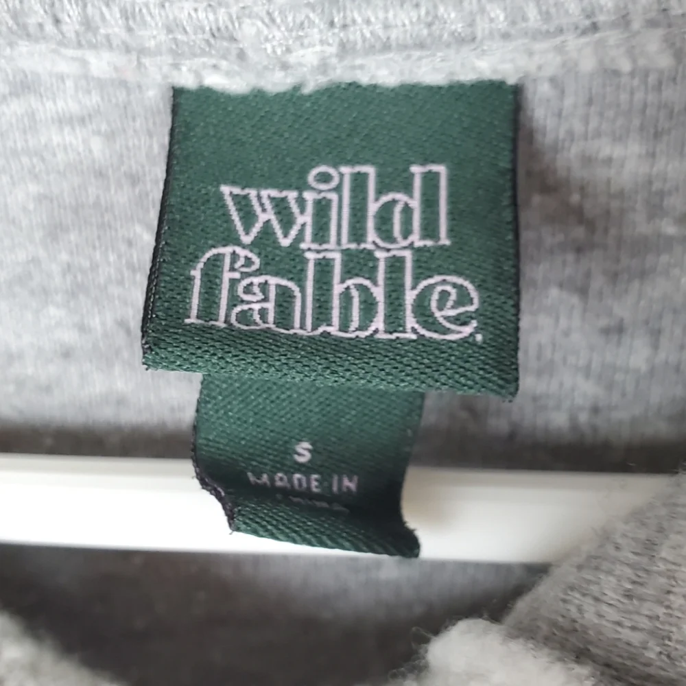 Wild Fable Gray Size S Sweatshirt Lightweight Hoodie
